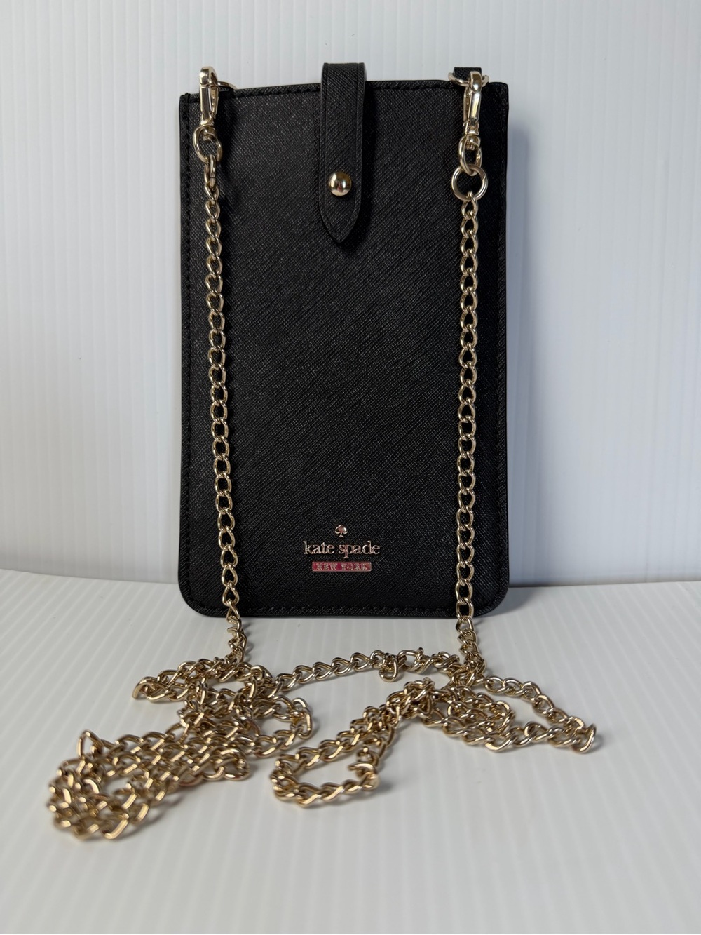NWOT kate spade Black Crossbody Phone Pouch with Gold Chain